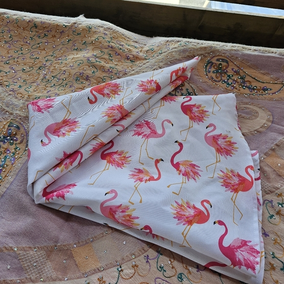 Flamingo Tablecloth - Picture 3 of 4